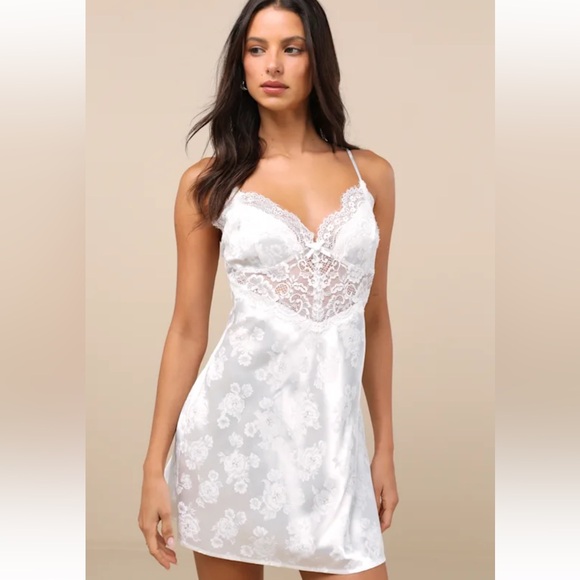 Lulu's Aliona Chemise Slip NWT - Picture 3 of 6